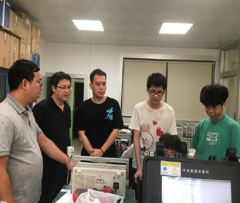 图7：各级领导赛前指导.jpg